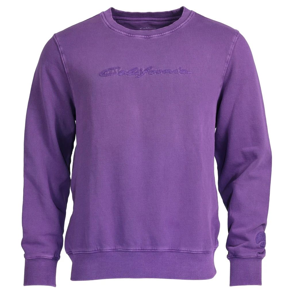 Sa svojim laganim “used” izgledom, ton-u-tonu California flock motivom na prsima i ušivenim logom na rukavu, izgledaš opušteno u svakom trenutku. Organski pamuk (OEKO-TEX® 100) pruža ugodan osjećaj i održivost – savršeno za opuštene zalaske sunca uz more.
